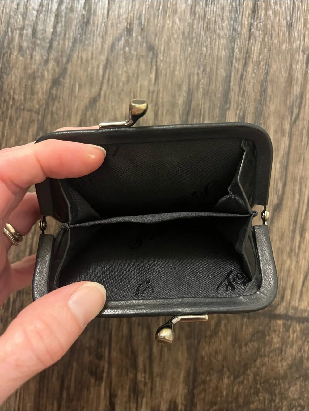 Fossil Black Leather Kiss-Lock Compact Wallet